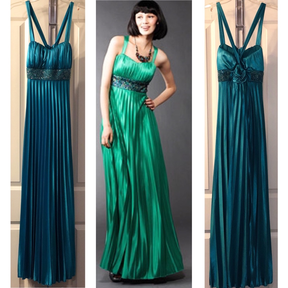 Teal Beaded Formal Gown Offers Welcome